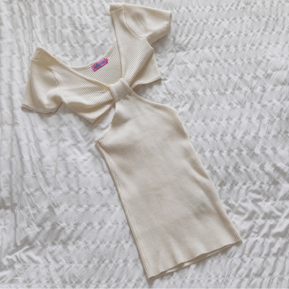 Edikted Dresses Edikted Cream Body Con Dress S Poshmark